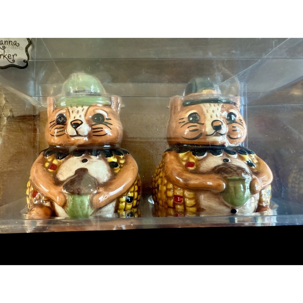 New Johanna Parker Squirrel Corn Cob Acorn Salt & Pepper Shakers Thanksgiving - Picture 3 of 3